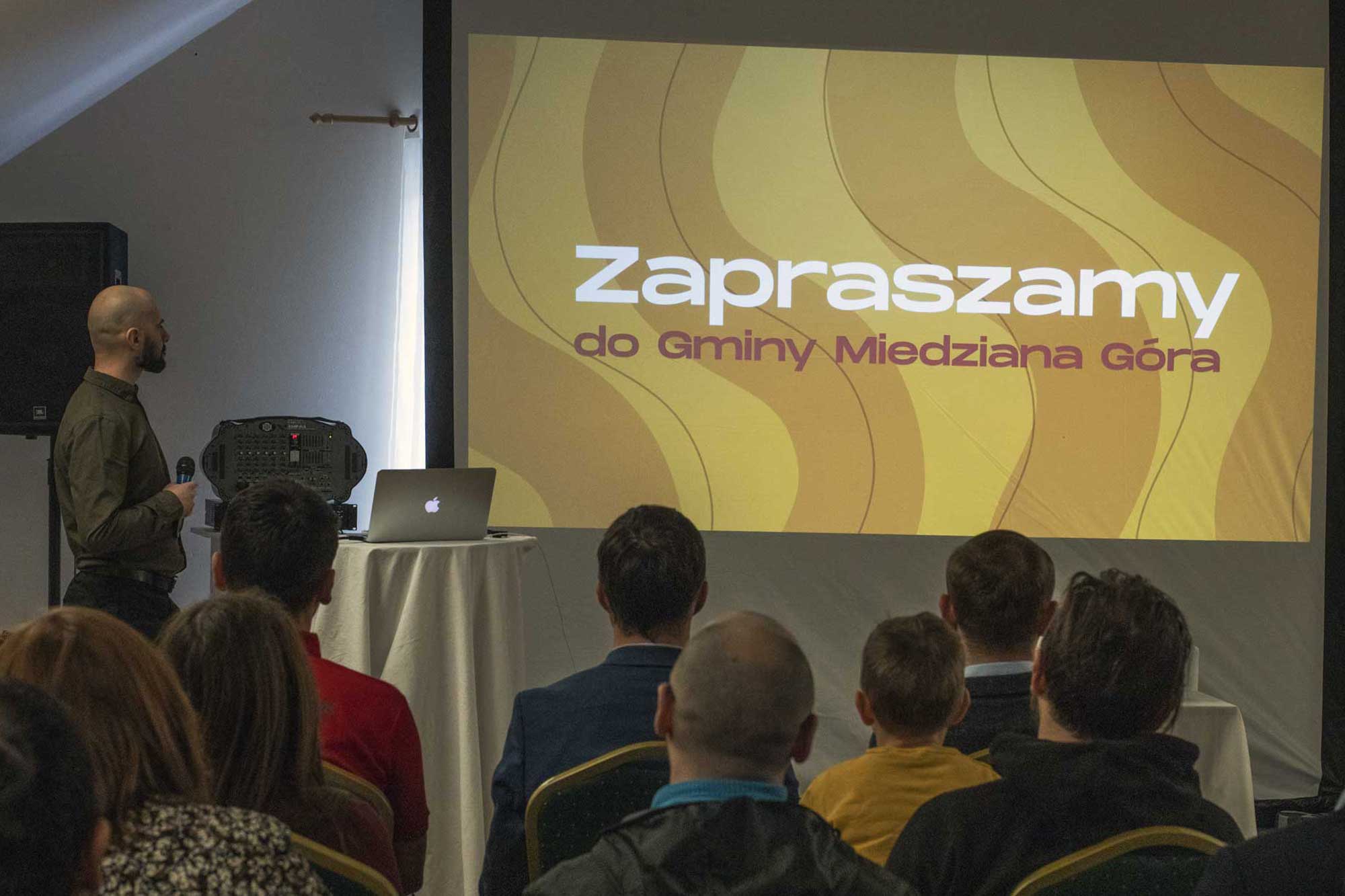 Rozpoczęcie kwerendy terenowej miejsc pamięci w gminie Miedziana Góra